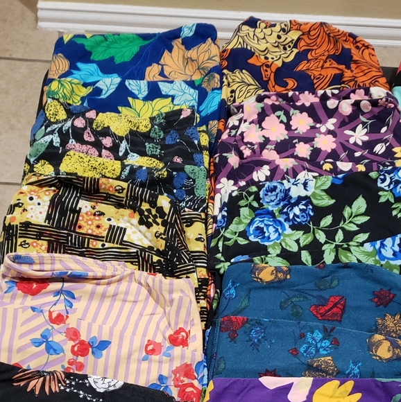 TC Lularoe Leggings (19 pair) - Picture 3 of 5